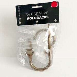 Cambria Clear Cube Holdbacks